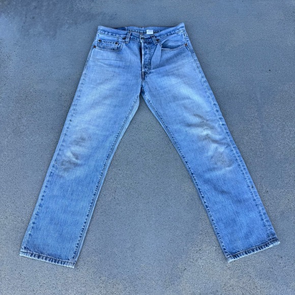 Levi's Vintage 501 Original Button Fly Light Wash Blue Denim Jeans Men 31x30 - Picture 2 of 15